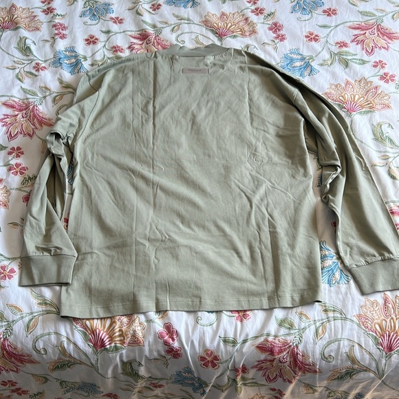 NWT Men’s Essentials long sleeve Tee in mint - M - Picture 4 of 4